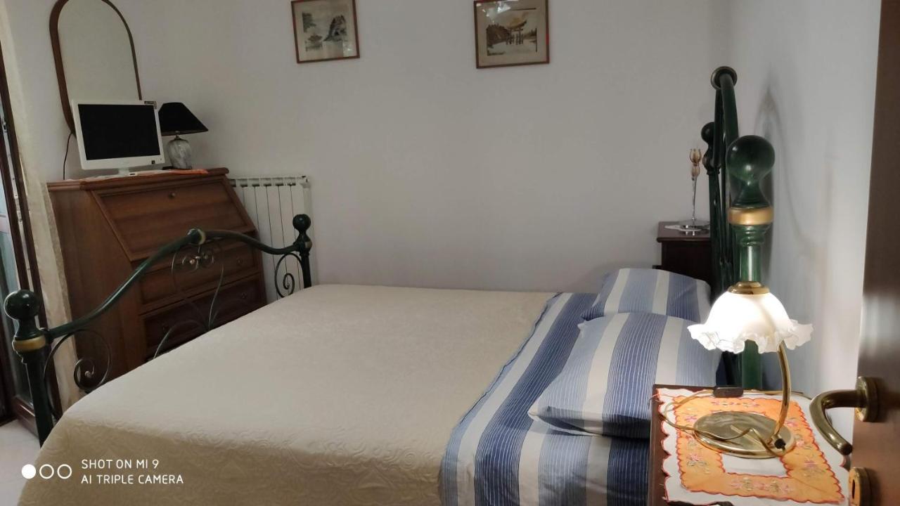 App Con Giardino Porticato Di Uso Esclusivo Solo Per Le Famiglie Apartment San Benedetto del Tronto Bagian luar foto